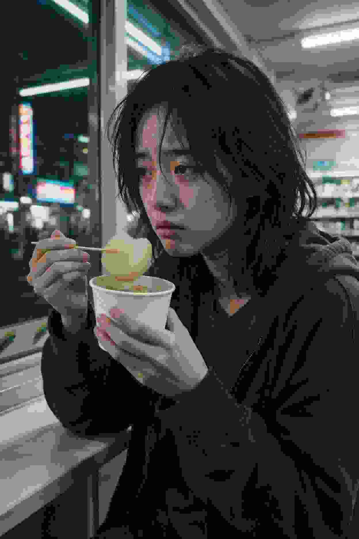 女性三角毛毛区长了个硬疙瘩 封面